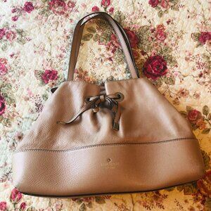 KATE SPADE TAN SHOULDER BAG ~ PEBBLED LEATHER PURSE ~ GOLD TRIM WITH BOW